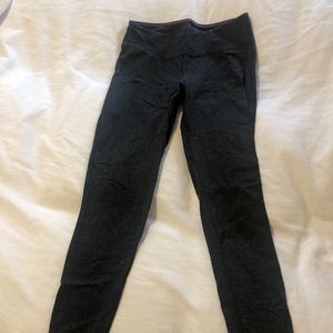 Aritizia TNA heather gray leggings